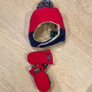 Infants mountain, classic fleece hat and mittens set L.L. Bean size 6 to 12 mo
